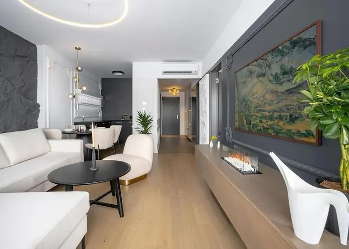 Bnb Eurovea Executive Suite With Balcony